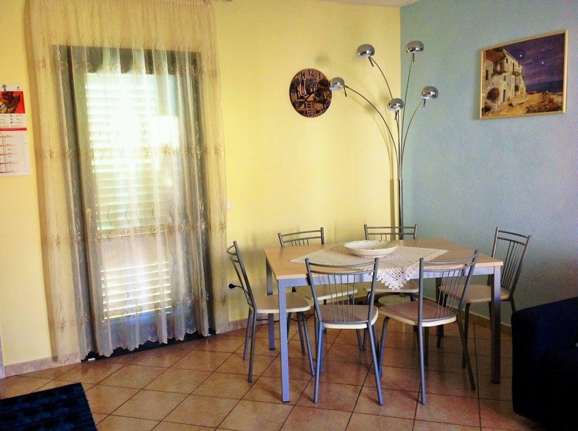 R&Z Getaway Apartment Santa Maria Coghinas Exterior photo