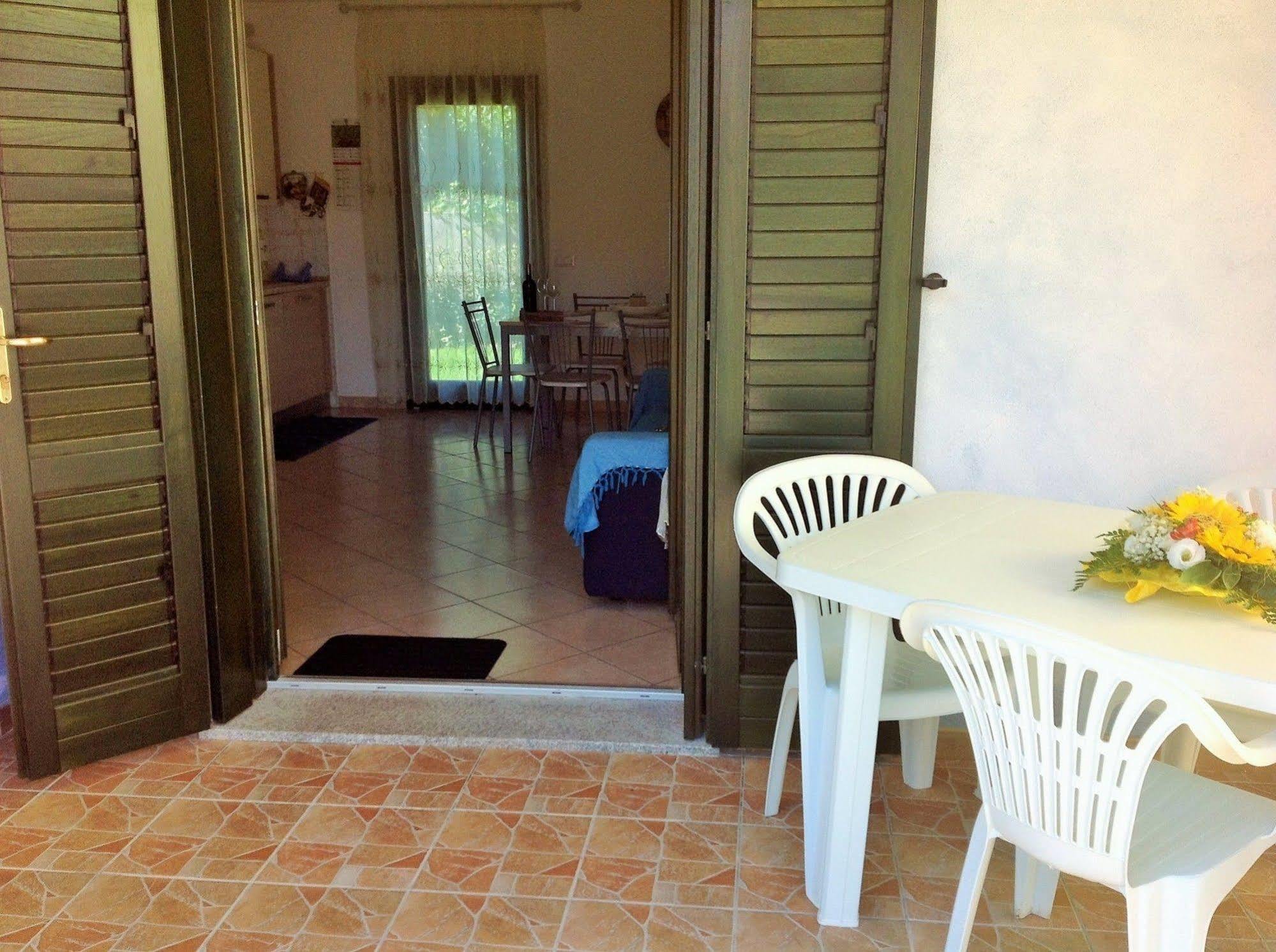 R&Z Getaway Apartment Santa Maria Coghinas Exterior photo