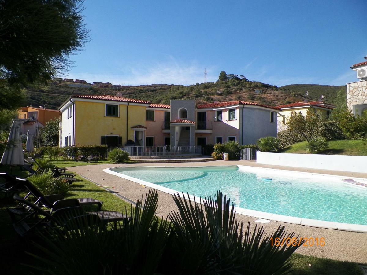R&Z Getaway Apartment Santa Maria Coghinas Exterior photo